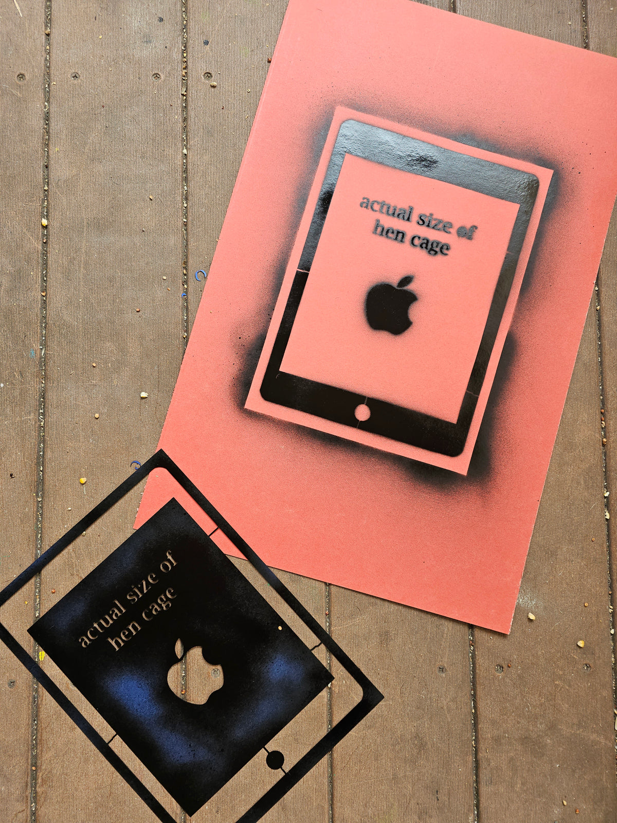 Actual Size of Hen Cage iPad Street Stencil