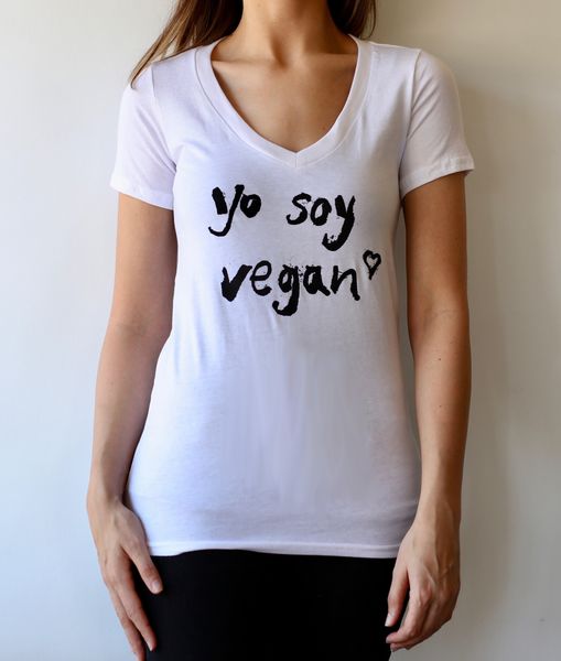 Yo Soy Vegan Women's V-Neck T-shirt