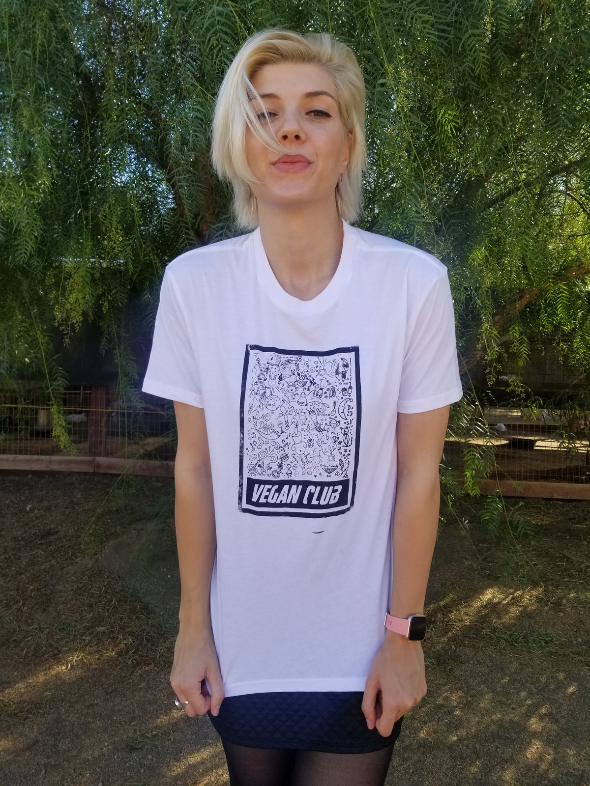 Vegan Club T-shirt feat. Mary Kolende's animal doodles