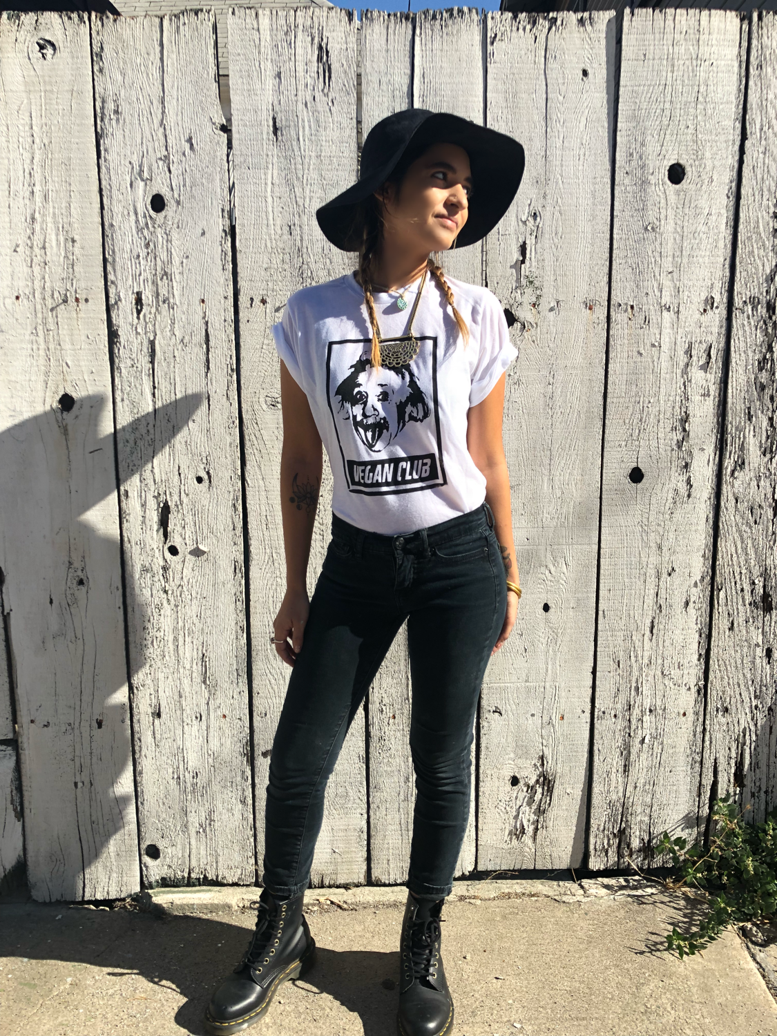 Albert Einstein Vegan Club T-shirt